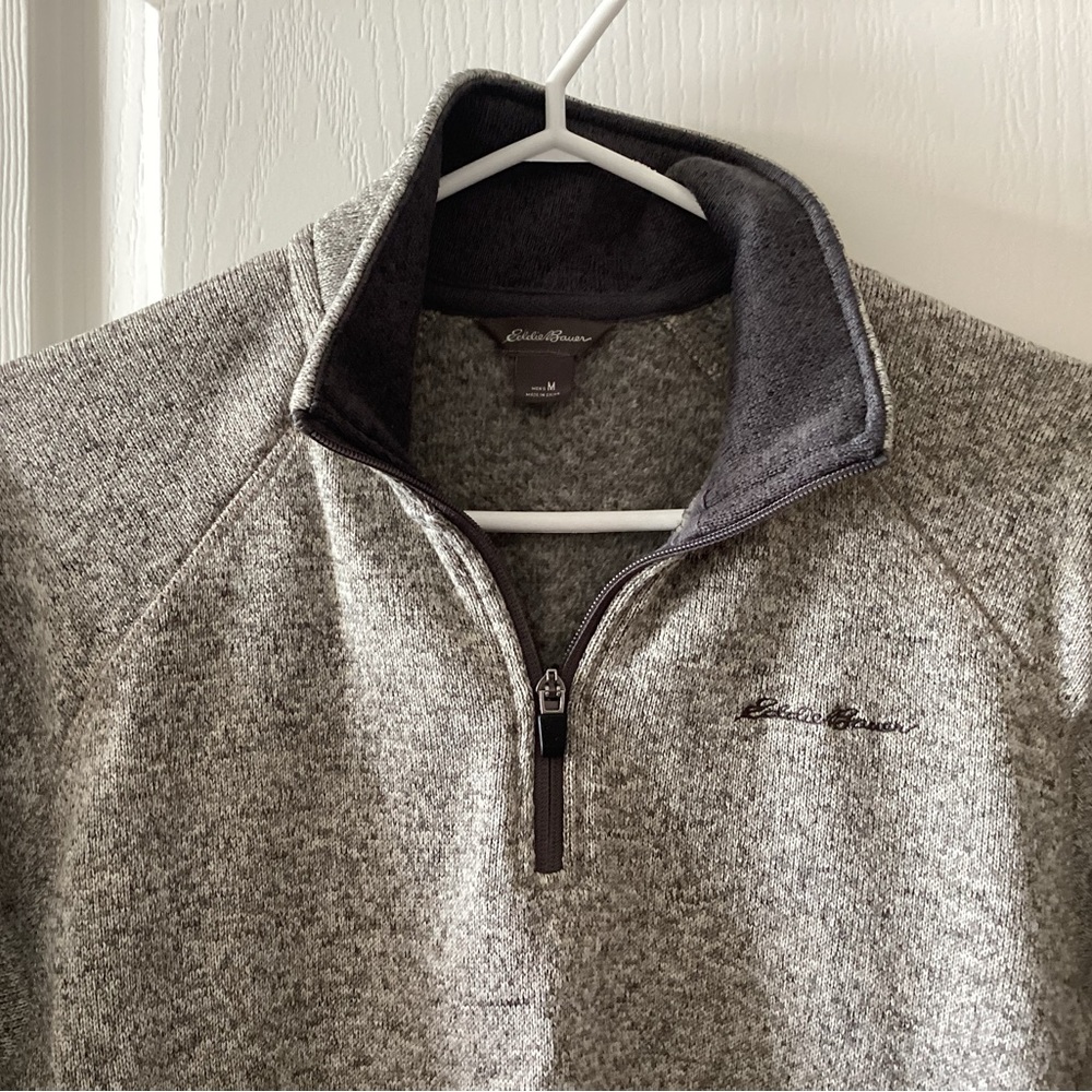 Eddie Bauer Men's Heathered Zip-Up Sweater. Size medium.   B6